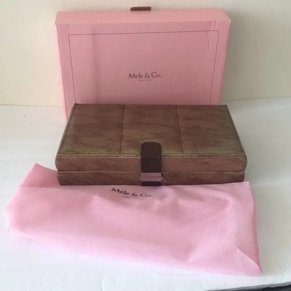 Mele & Co.Jewelry Box Vivienne Large Contour TRVL Bronze Textured Faux Leather
